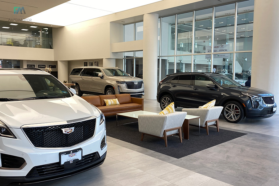 Cadillac presenta su nueva imagen global con su primer showroom