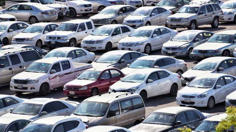 Alza en la regularización de vehículos usados importados