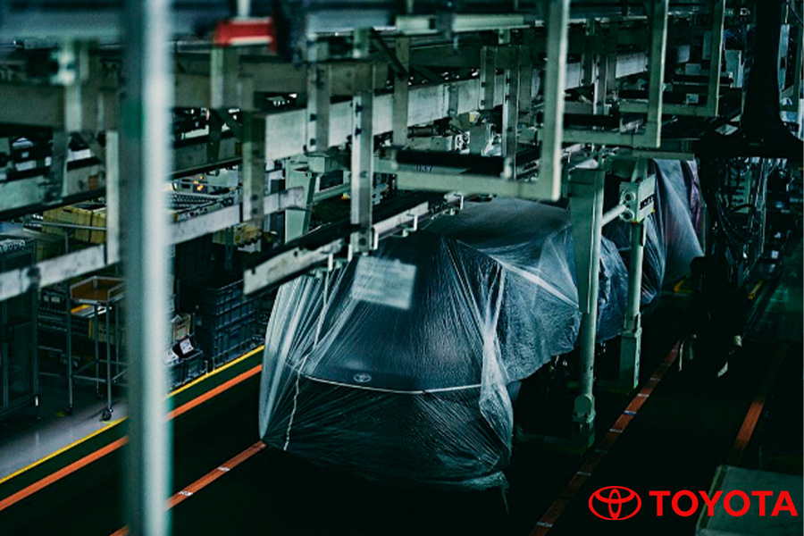 Toyota apaga los motores de su producción en Rusia factor automotor