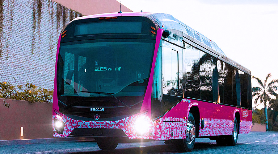 Grupo Xcaret adquiere Volt e-Urviabus, primer autobús de Scania para turismo 100% eléctrico ensamblado en México