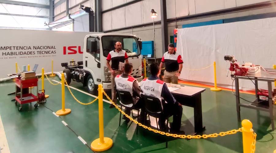 
67 técnicos Elite de 33 distribuidores de ISUZU Motors de México ponen a prueba sus conocimientos, lo vencedores competirán en Japón.