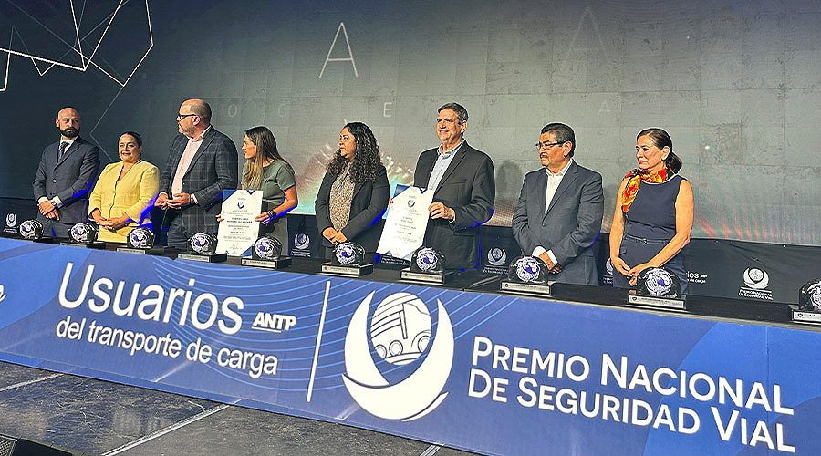 La Asociación Nacional de Transporte Privado, ANTP, entrega un reconocimiento a 1,200 operadores en el marco de la vigésima cuarta edición del Premio Nacional de Seguridad Vial 2023