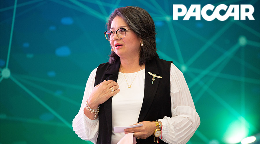 Lily Ley, VP & CIO de PACCAR Inc. participa en la conferencia  “Creando el futuro: talento transformador en la revolución tecnológica y automotriz de México” realizada en Expo Transporte 2023