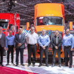Kenworth-Mexicana-entrega-el-primer-T680E-a-Trayecto-Alejandor-Novoa-Carlos-Ayala-Jorge-Casares-Oscar-Didier-Gil-Juan-Leonardo-fiorentini-Rodol-Villareal-Daniel-Benitez-Factor-Automotor