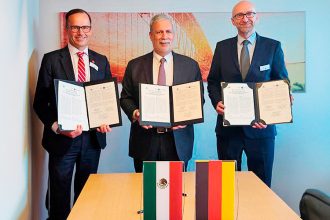 Crearan-INA-y-Deutsche-Messe-AG-importante-plataforma-en-pro-de-la-Industria-automotriz-Factor-Automotor