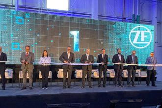 Inaugura-ZF-campus-Monterrey-sorprendente-centro-de-investigacion-y-desarrollo-el-mas-avanzado-en-la-industria-automotriz-en-Mexico-Factor-AutoMotor.