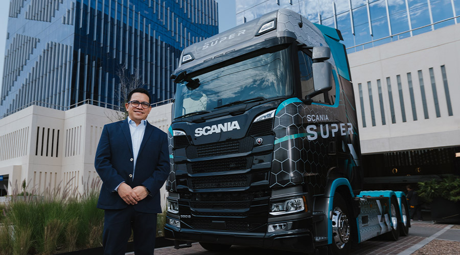 Alejandro Mondragón, Chief Executive Officer, CEO  y presidente de Scania México presentó  el camión Super  en 2022
