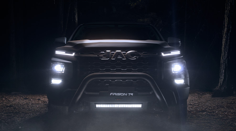 Lujosa-y-poderosaa-si-es-la-nueva-Frison-T9-de-JAC-Factor-Automotor