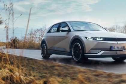 Con la llegada de este nuevo modelo a México, la marca surcoreana se suma a la carrera de los vehículos cero emisiones y reafirma su compromiso con el nuevo uso de energías.  