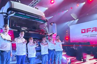 Impresionante-desembarque-de-DFAC-Dongfeng-en-Mexico-Factor-Automotor.