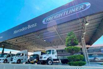 Camiones-Rivera-inaugura-concesionaria-en-Valle-de-Toluca-Factor-automotor.