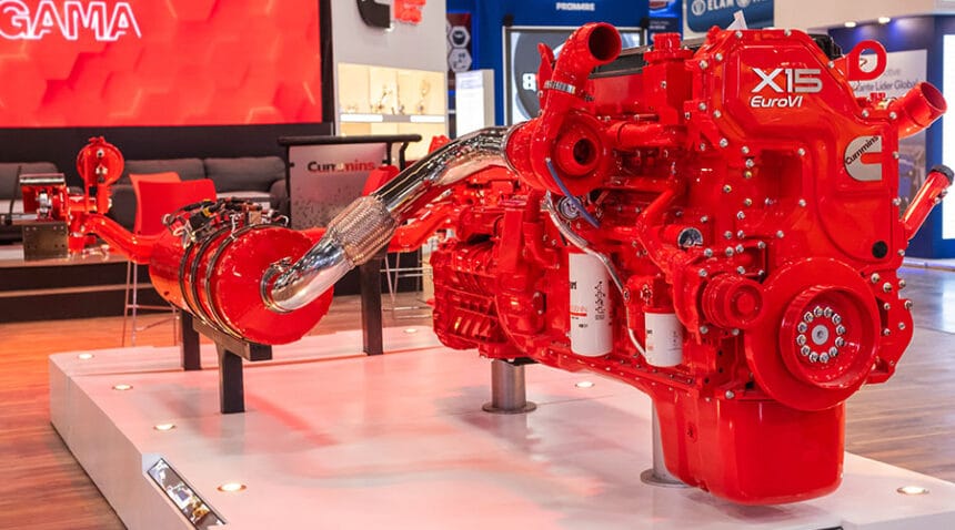 Cummins-impulsa-la-descarbonizacion-con-el-Motor-X15-Euro-VI-Factor-Automotor