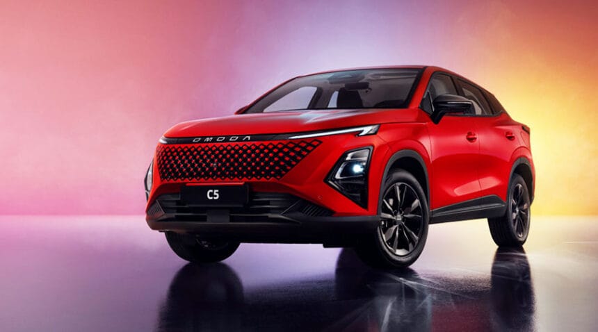 OMODA-C5-se-renueva-nuevo-diseno-exterior-y-novedosa-configuracion-de-cabina-Factor-Automotor