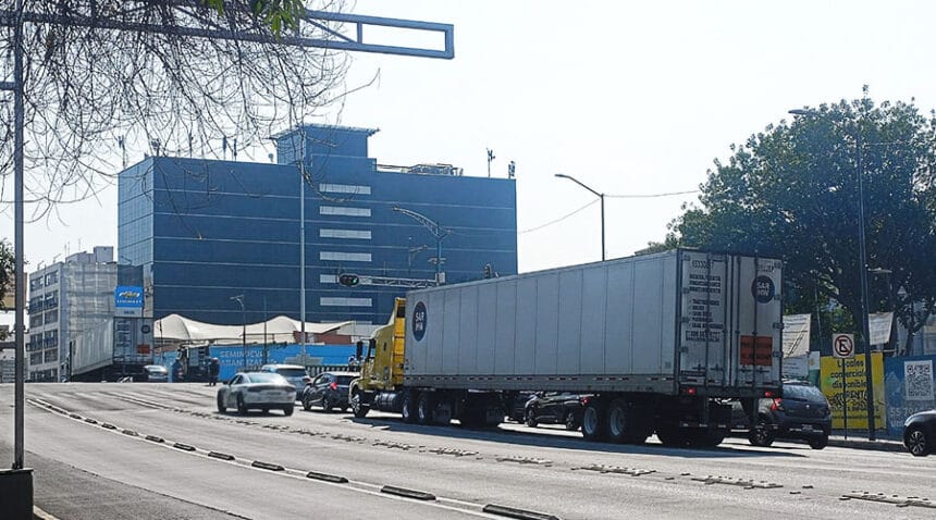 Transporte-de-carga-verificara-emisiones-contaminantes-en-estas-fechas-Factor-Automotor