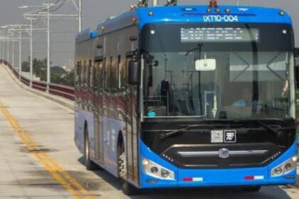 El corredor de la Línea 11 del Trolebús Chalco- Santa Martha tuvo una inversión de 11 millones 293 mil pesos y brindará servicio con 102 unidades articuladas.