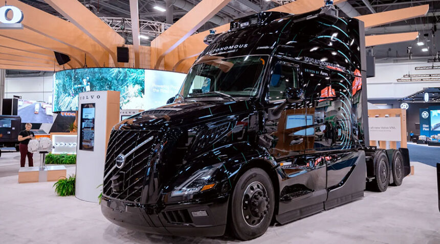 Volvo-muestra-sus-ultimas-tecnologias-y-soluciones-en-ACT-Expo-2025-Factor-Automotor
