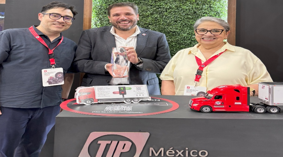 TIP México instaló faldones aerodinámicos Transtex para reducir el gasto de combustibles de todas sus unidades. 
