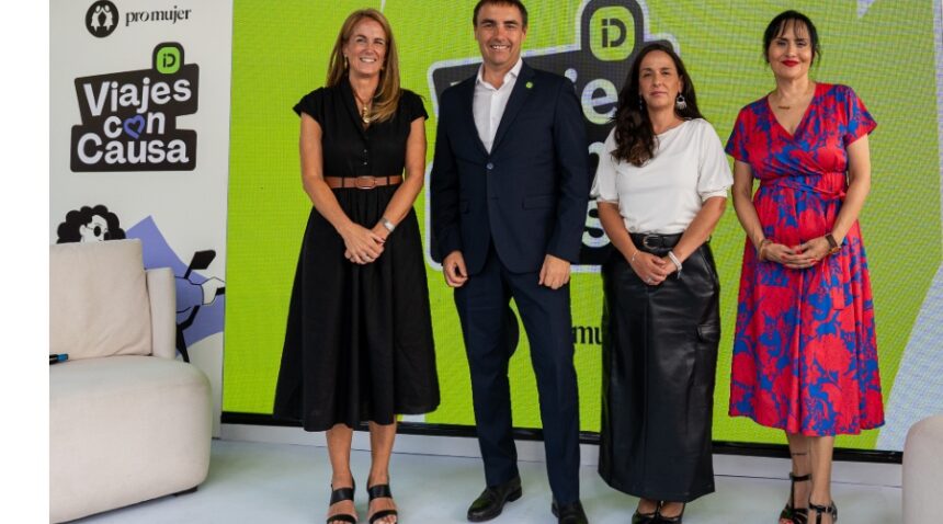 (De izq. a der. ) Carmen Correa, CEO Pro Mujer; Mark Loughran, presidente de grupo inDrive; Paola Reynoso, gerente global del corporativo inDrive y Arlenne Muñoz, directora editorial de Grupo Mundo Ejecutivo. Factor Automotor