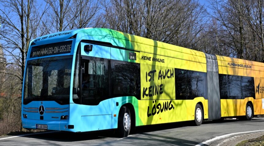 Los autobuses eléctricos eCitaro incorporan un modo de conducción de hidrógeno que les permite recuperar energía durante el frenado.