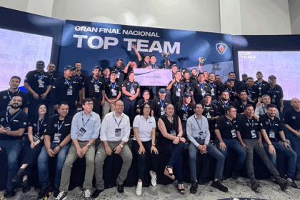 Scania-premia-las-habilidades-de-sus-tecnicos-con-Top-Team-Factor-Automotor