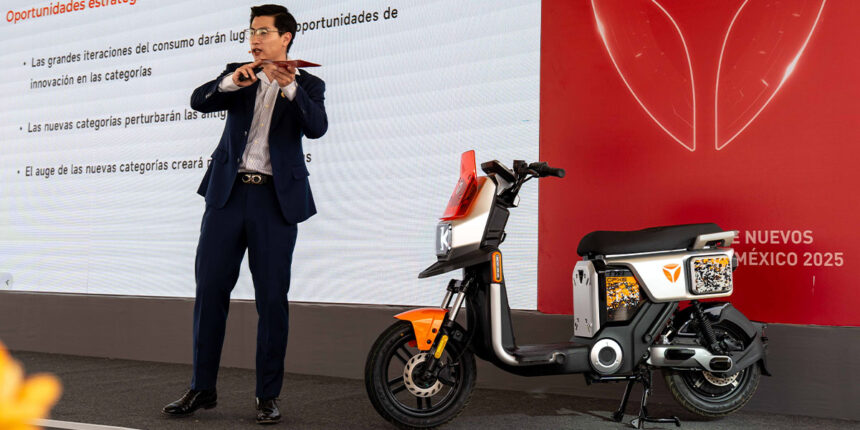 Yadea-lanza-en-Expo-Moto-Guadalajara-2025-la-nueva-GFX6-Factor-automotor.