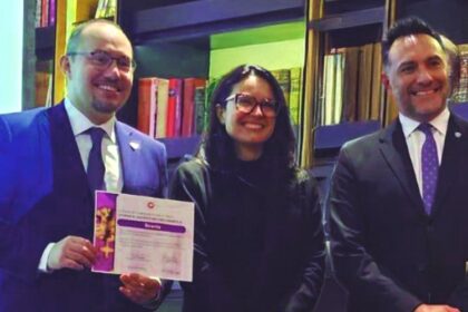 (De izq. a der.) Said Vivas, director de Soluciones para Minería, Aplicaciones Especiales y Motores Scania, Karen Flores, presidenta de Comité de Inclusión y Rodolfo Hernández Casonava, coordinador de Relaciones Institucionales de Scania. Factor Automotor