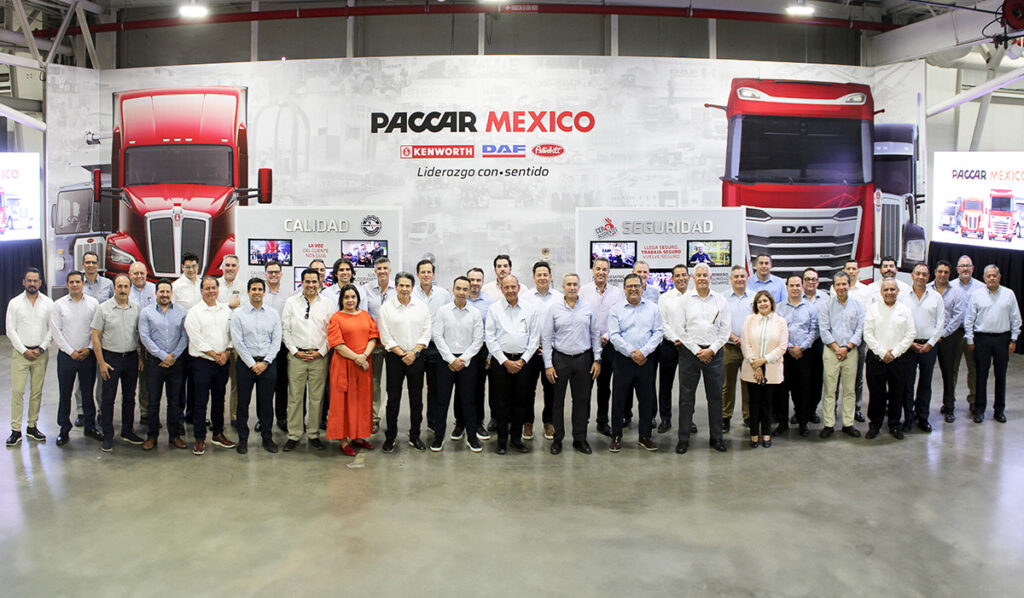PACCAR México recibe Copa Presidente de la Seguridad y Copa Calidad; red de concesionarios destaca logros 