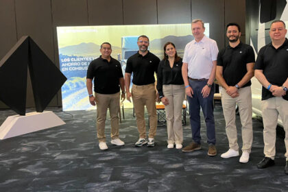 International-presenta-ante-socios-de-la-ANTP-su-portafolio-de-Soluciones-Integrales-en-el-Foro-2025-FActor-automotor.j