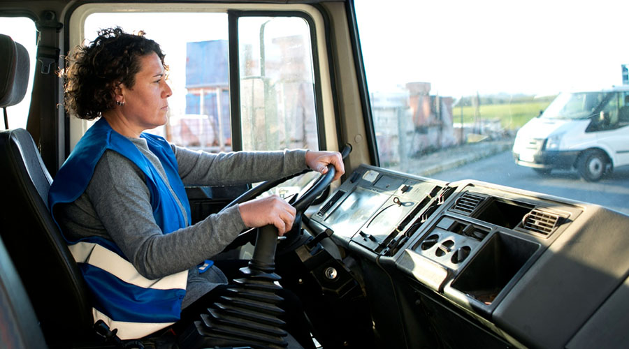 SimpliRoute-fortalece-su-capacidad-con-IA-Factor-Automotor