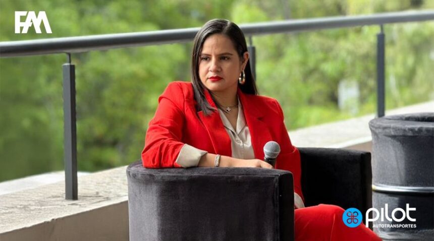 50-mujeres-operadoras-colaboran-exitosamente-en-Autotransportes-Pilot-Estefania-Garcia-Factor-Automotor