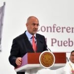 Jesús Esteva Medina, titular de la SICT, durante la Conferencia del Pueblo del 2 de julio de 2025. Factor Automotor