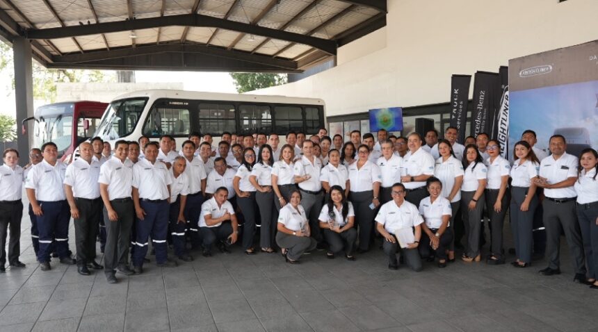 El Certificado de Evolución Élite evalúa aspectos clave para la distribución de productos Daimler Truck. Factor Automotor