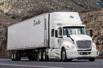 Grupo-Directo-Express-cumple-15-anos-como-lider-en-soluciones-de-transporte-y-logistica-Factor-Automotor