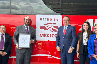 Mobility-ADO-recibe-sello-Hecho-en-Mexico-Factor-Automotor