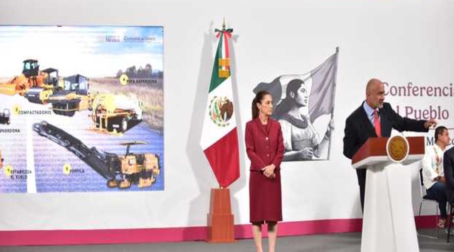 Claudia Sheinbaum, presidenta de México, y Antonio Esteva Medina, titular de la SICT. Factor Automotor