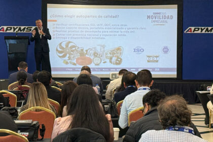 En-el-primer-Summit-2025-de-APYMSA-se-revelan-estrategias-para-que-flotillas-alcancen-mayor-ahorro-y-productividad-Factor-Automotor.