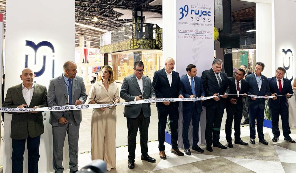 inauguración de la 39ª Expo Internacional RUJAC en Guadalajara.