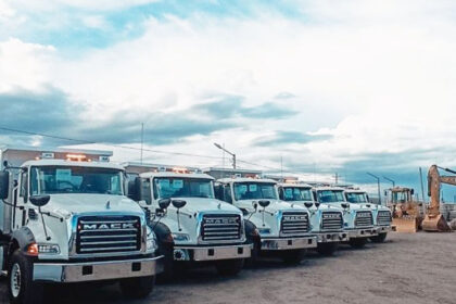 Mack-Trucks-continua-crecimiento-entrega-unidades-a-XCF-y-Grupo-GEEM-Factor-Automotor