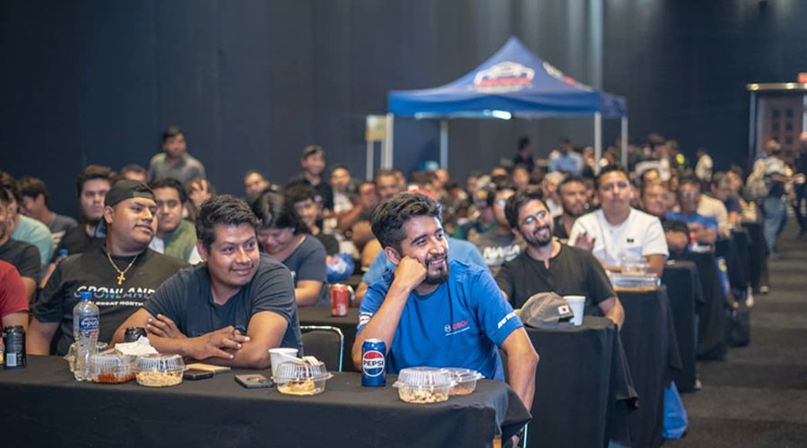 Participantes a la capacitación técnica en Puebla impartida por especialistas de AUTEX Academy