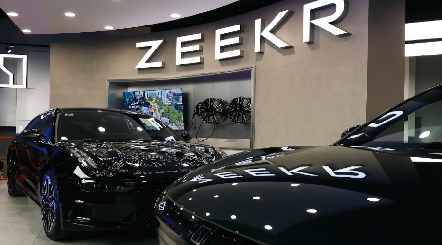 El nuevo showroom de Zeekr en Santa Fe permite a los usuarios acercarse a la propuesta tecnológica de la marca asiática, agendando pruebas de manejo. Factor Automotor