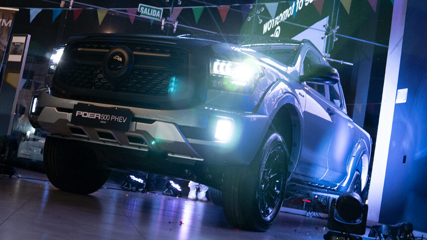 GWM POER 500 PHEV Hi4-T en exhibición durante lanzamiento en México