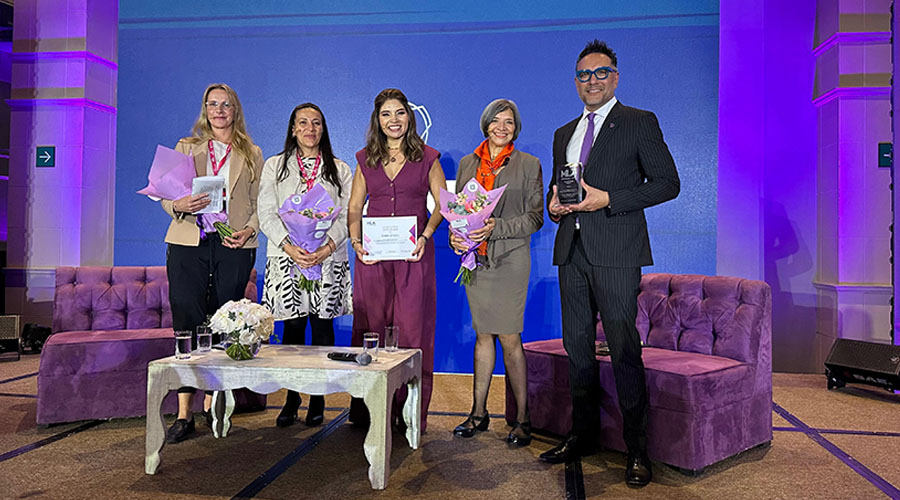 Participantes del panel: “Rompiendo Barreras, historias y estrategias globales de inclusión" en el 2º Foro de Mujeres Líderes del Autotransporte (MLA)