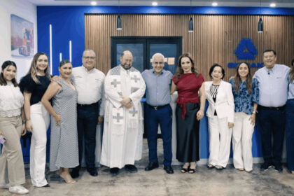 Sitrak-esta-de-celebracion-abre-Centro-de-Servicio-en-Torreon-y-presenta-nuevo-camion-C9H-2026-Euro-VI-Factor-Automotor