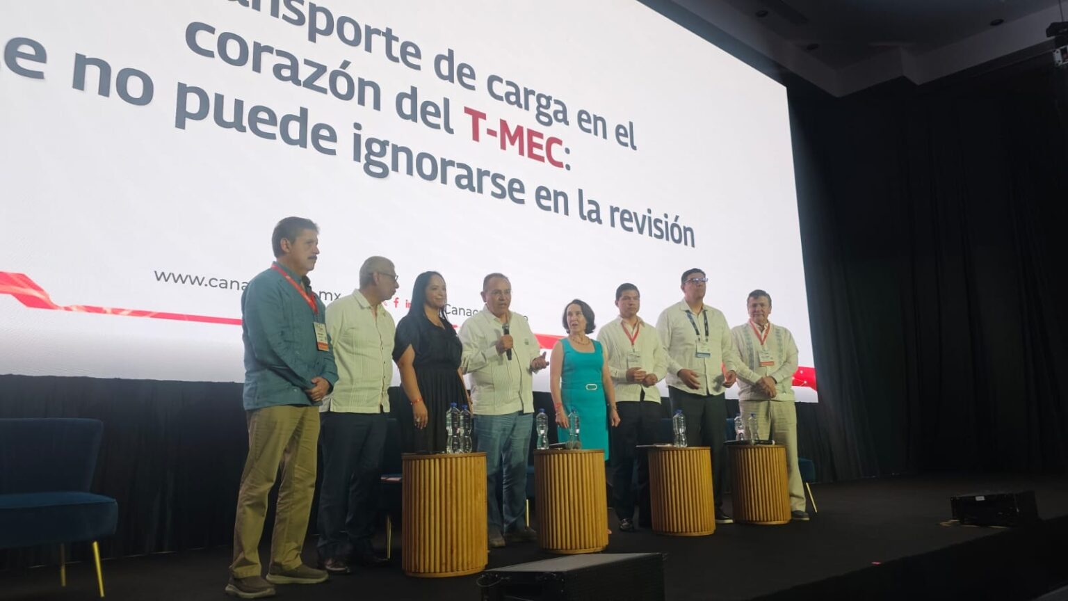 Autotransporte-de-carga-en-el-corazon-del-T-MEC-Convencion-Nacional-CANACAR-2025-Factor-Automotor.