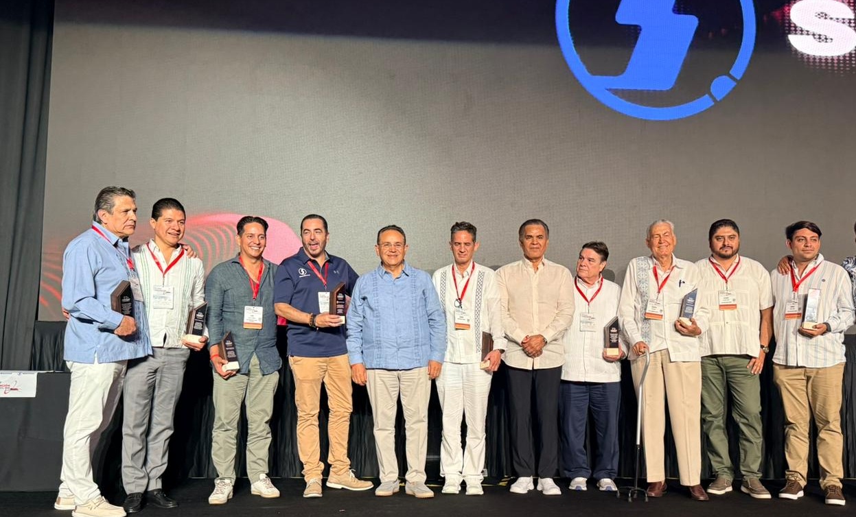 CANACAR-reconoce-a-empresas-que-transformaron-el-autotransporte-en-Mexico-Factor-Automotor