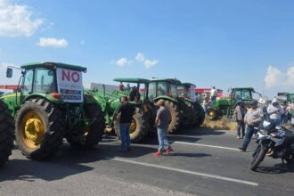 Caos-y-perdidas-economicas-por-bloqueos-carreteros-CANACAR-llama-a-dialogo-urgente-Factor-Automotor