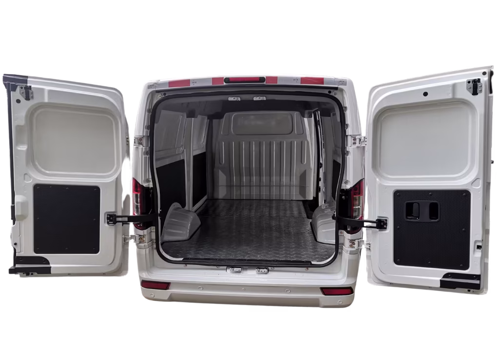 La Mini Van Cargo 2026 tiene una capacidad de carga de una tonelada o hasta de seis metros cúbicos. Factor Automotor La Mini Van Cargo 2026 tiene una capacidad de carga de una tonelada o hasta de seis metros cúbicos. Factor Automotor