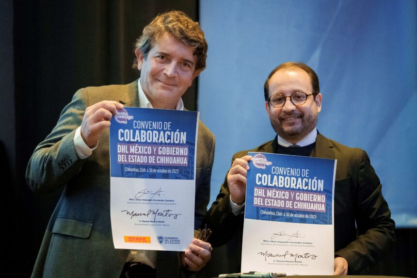 Manuel Montes Bertin, director de Cumplimiento y Asuntos Regulatorios de DHL Express México, y Ulises Alejandro Fernández Gamboa, secretario de Innovación y Desarrollo Económico del Estado de Chihuahua. Factor Automotor