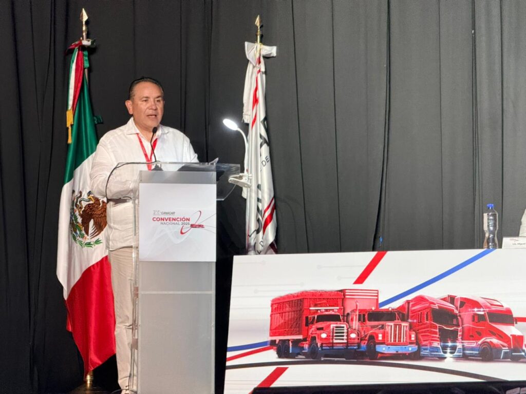 Miguel Ángel Martínez Millán, presidente nacional de la CANACAR