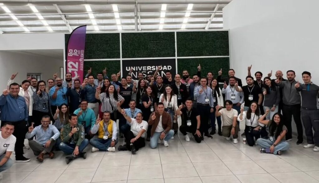Asistentes a C12 Bajío 2025 durante la visita a la Universidad Nissan en Aguascalientes 